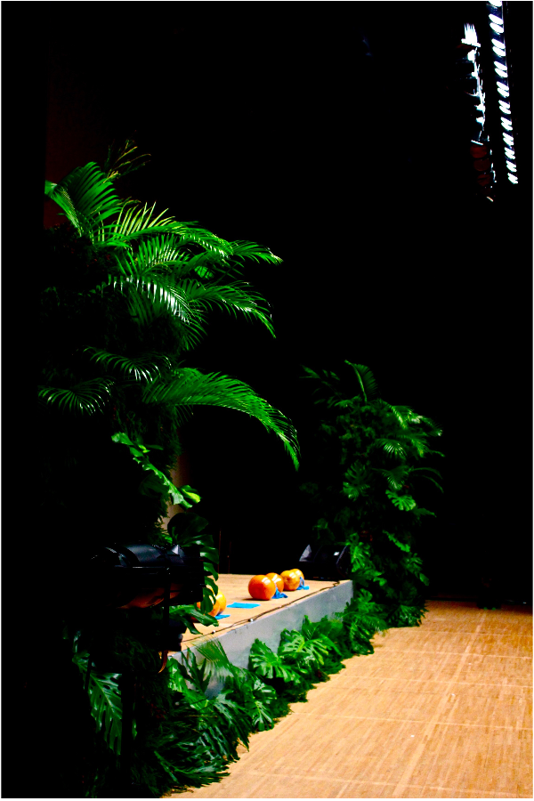 フラダンスコンサート会場オブジェ